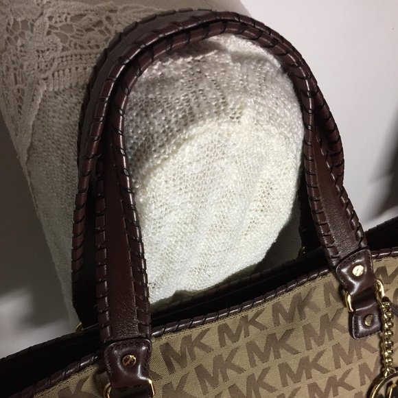 Michael Kors Monogram Hobo Handbag - Picture 5 of 8